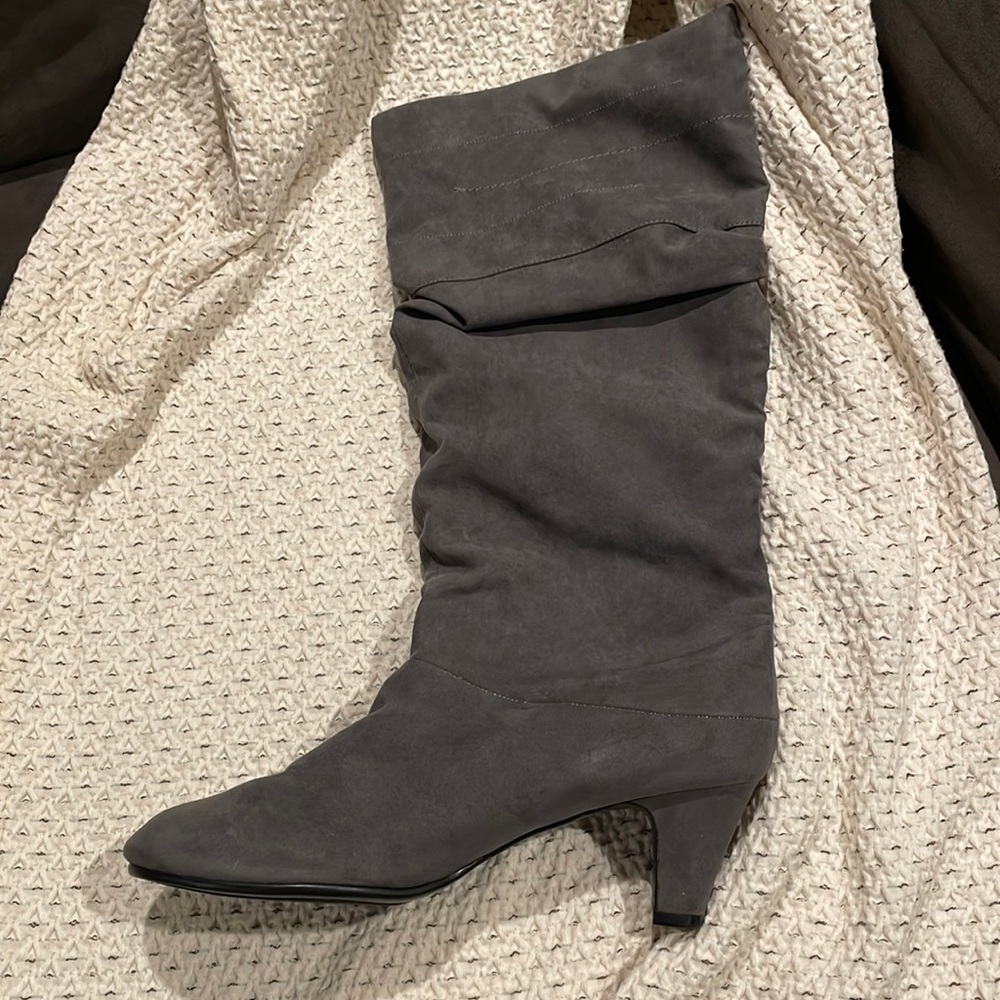 Grey suede boots Size 11